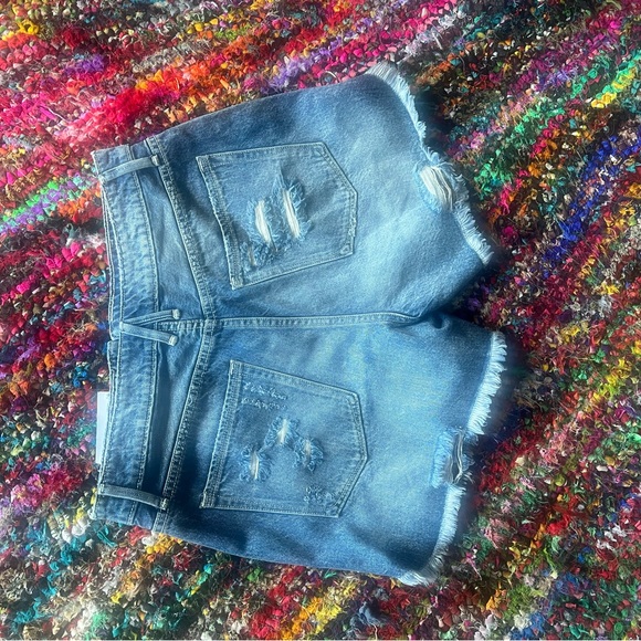 NWT Good American Exposed Zipper Bombshell Jean Short Sz 6 - Picture 7 of 7